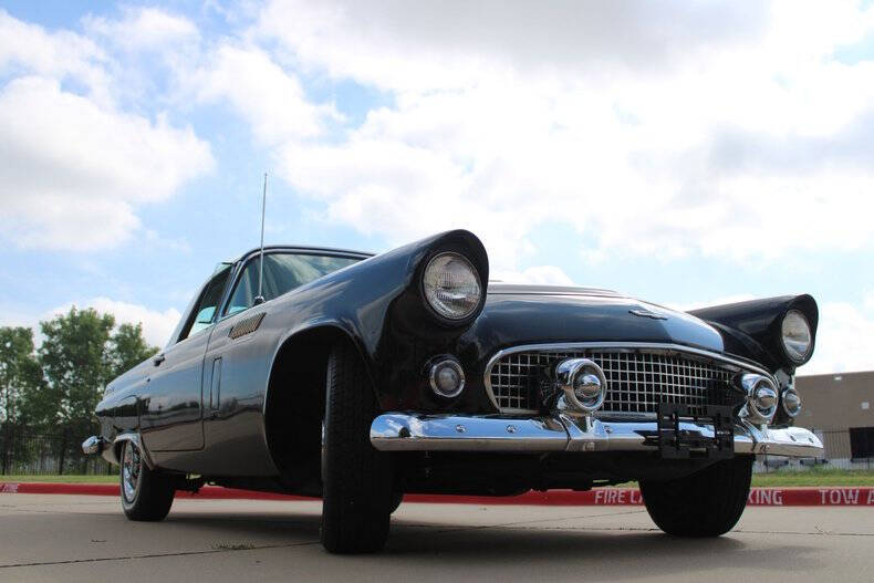1956 Ford Thunderbird