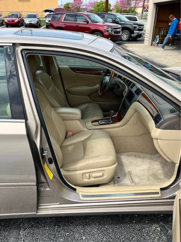 2005 Lexus ES 330