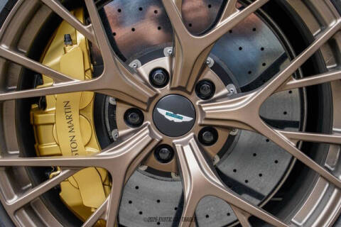 2025 Aston Martin DB12 V8