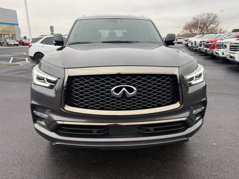 2022 Infiniti QX80 Luxe