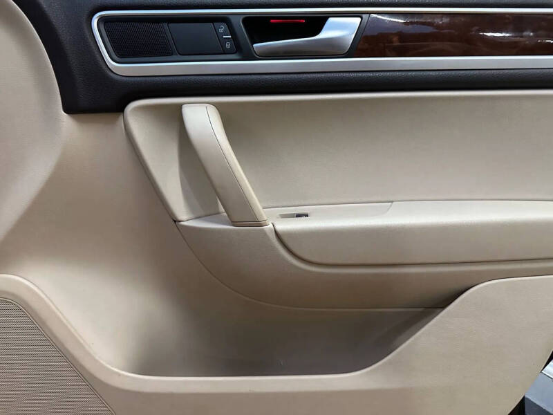 2012 Volkswagen Touareg