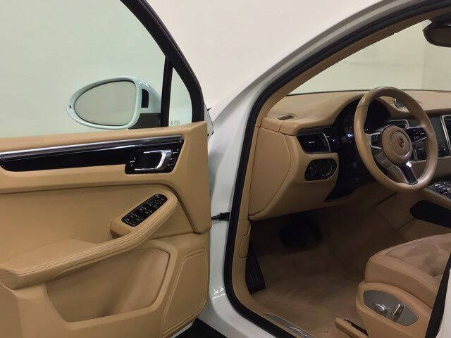 2017 Porsche Macan S