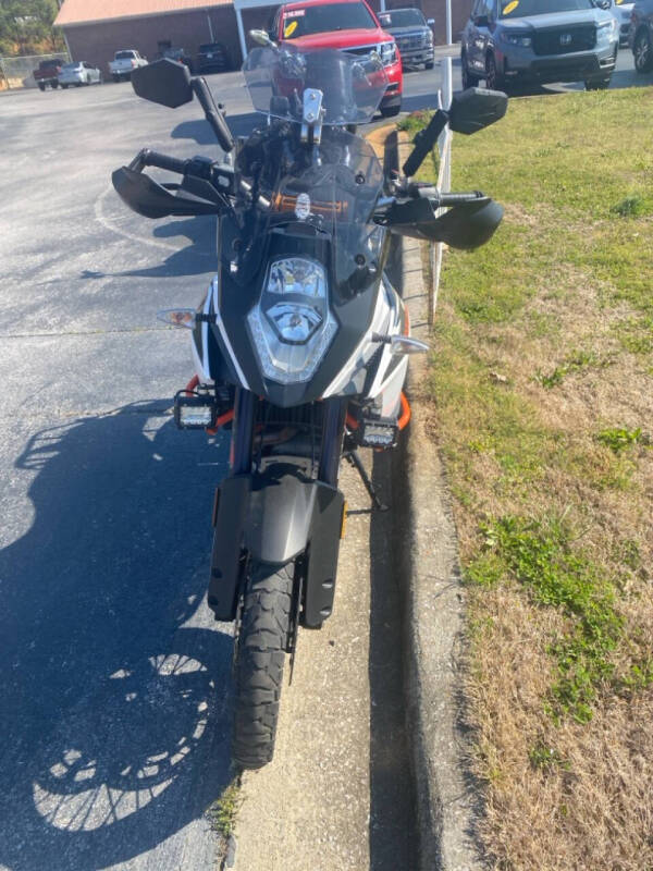 2018 KTM 1090