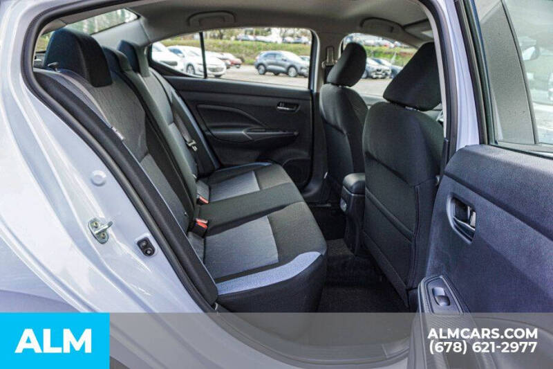 2025 Nissan Versa SV