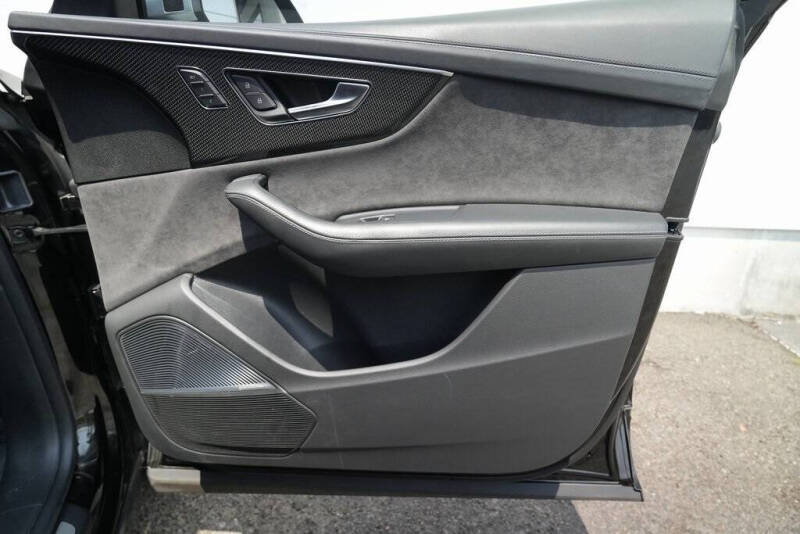 2022 Audi SQ8 4.0T quattro Prestige