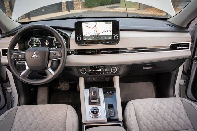 2023 Mitsubishi Outlander PHEV SEL