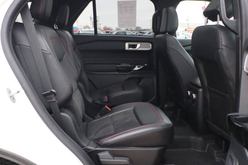 2023 Ford Explorer ST-Line