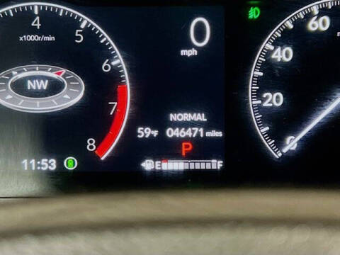 2023 Honda Pilot EX-L w/Rear Captain's Chairs