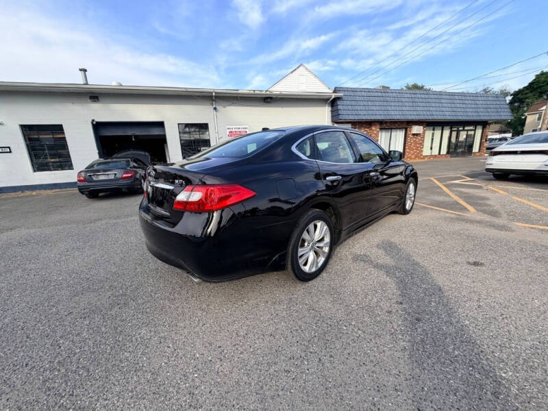 2011 Infiniti M37 x