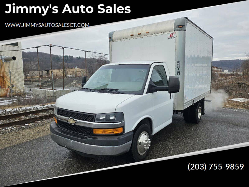 2015 Chevrolet Express Cutaway Base's photo