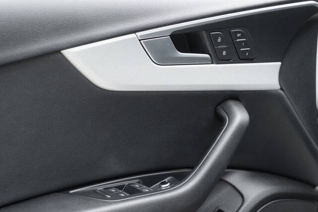 2017 Audi A4 2.0T quattro Premium