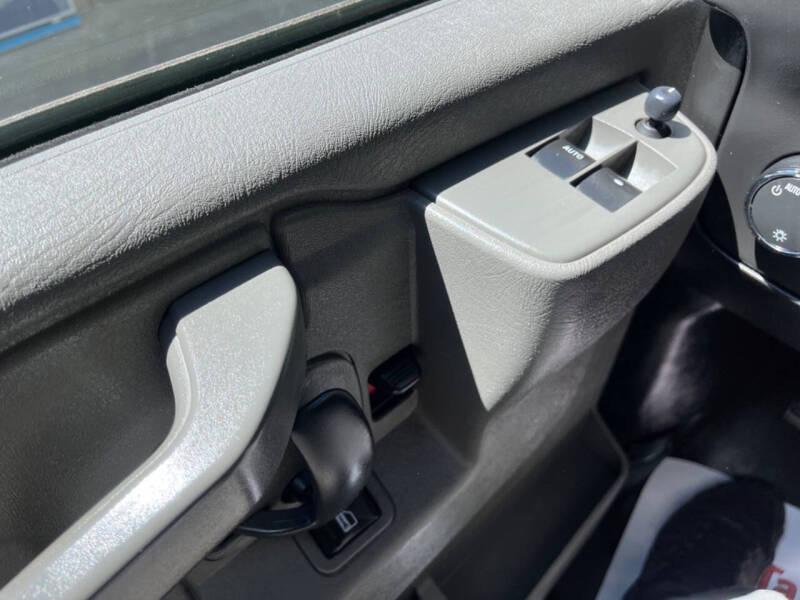 2017 GMC Savana 2500