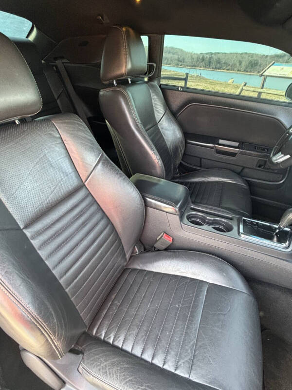 2013 Dodge Challenger R/T Plus