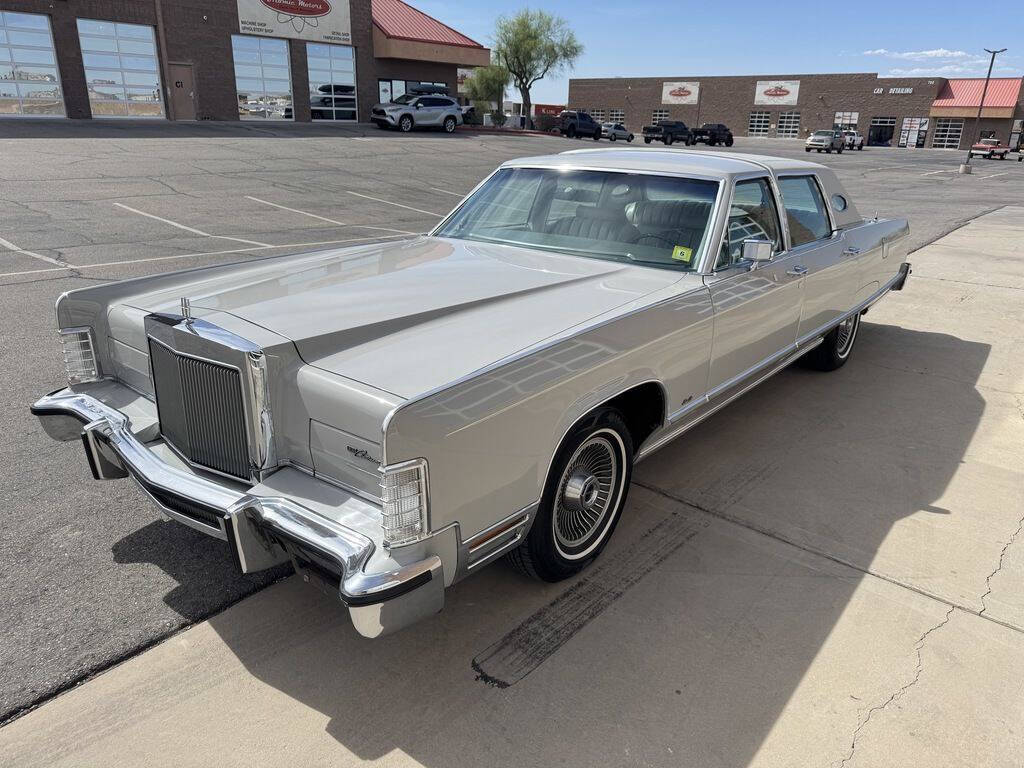 1977 Lincoln Continental 11