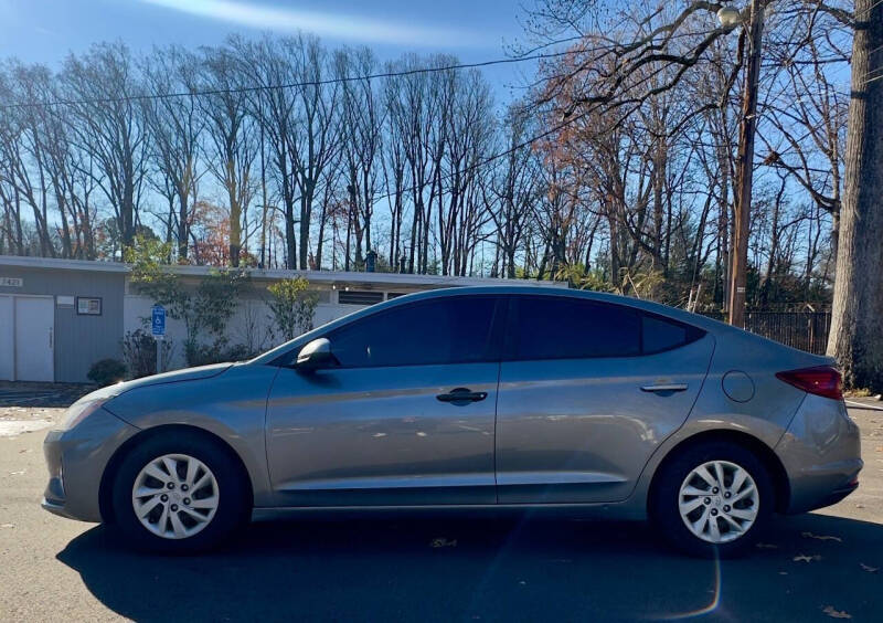 2019 Hyundai Elantra SE