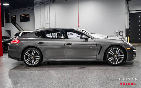 2016 Porsche Panamera 4 Edition