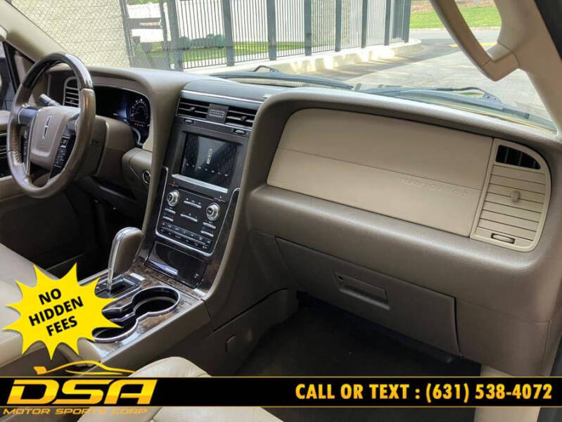 2016 Lincoln Navigator Select