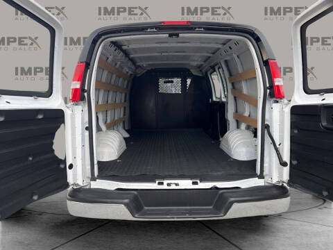 2024 Chevrolet Express 2500