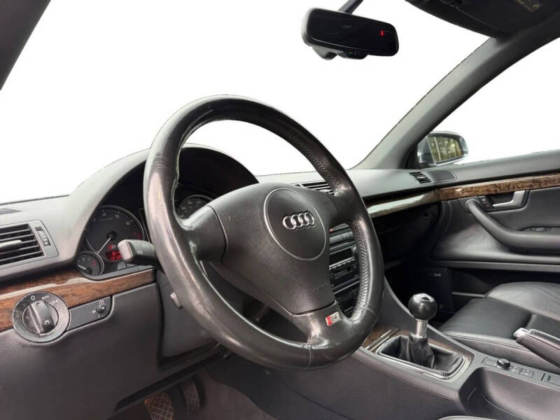 2005 Audi S4 Avant quattro