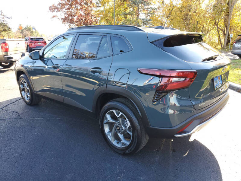 2025 Chevrolet Trax LT