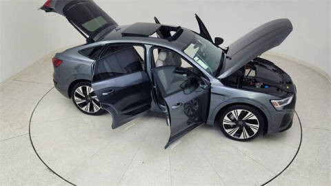 2024 Audi Q8 Sportback e-tron quattro Prestige S line