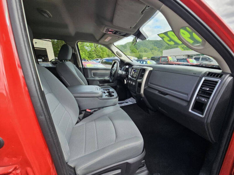 2013 RAM 1500 SLT
