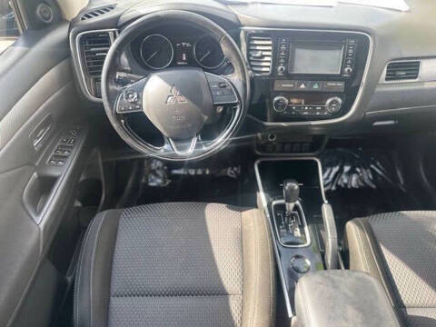 2020 Mitsubishi Outlander SEL