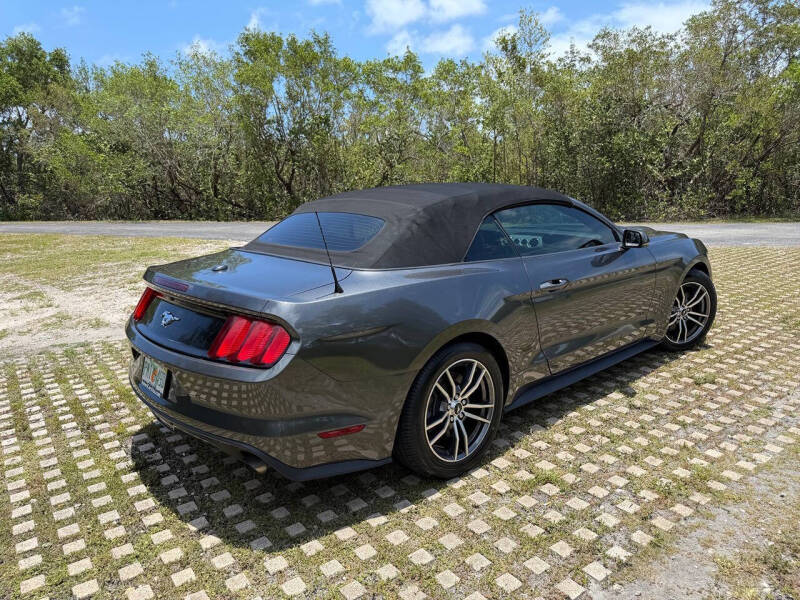 2017 Ford Mustang EcoBoost Premium