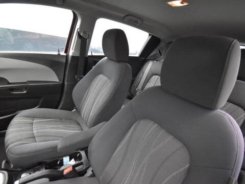 2016 Chevrolet Sonic LT Auto