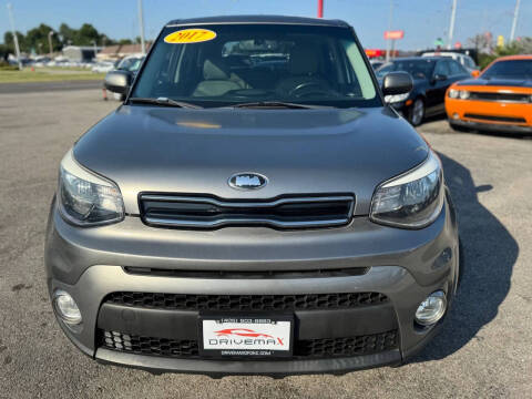 2017 Kia Soul +