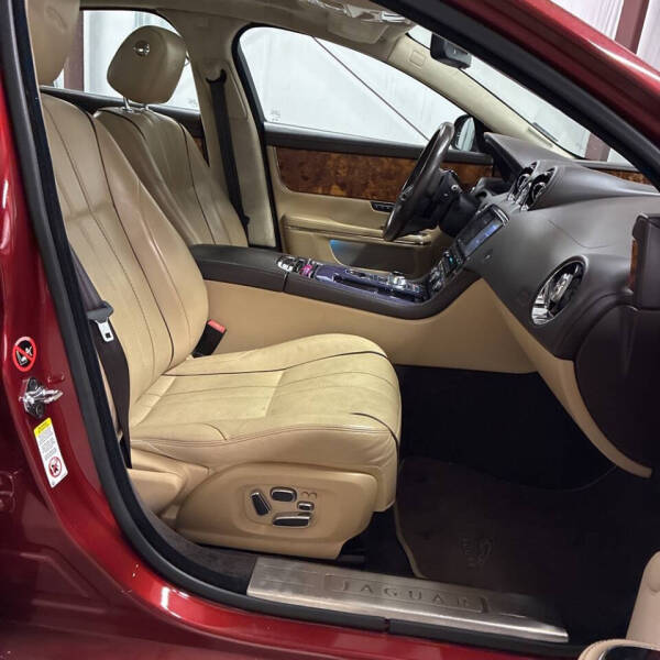 2011 Jaguar XJ