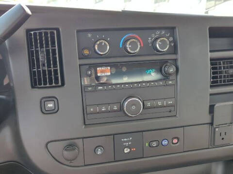 2025 Chevrolet Express 2500