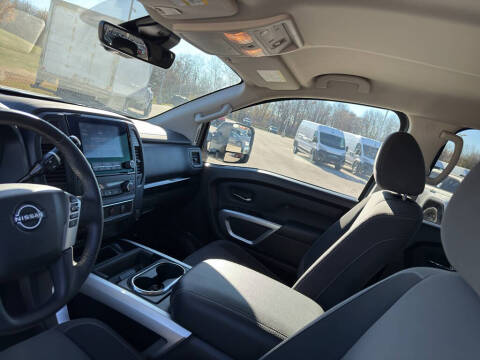 2024 Nissan Titan XD SV