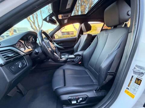 2017 BMW 3 Series 320i