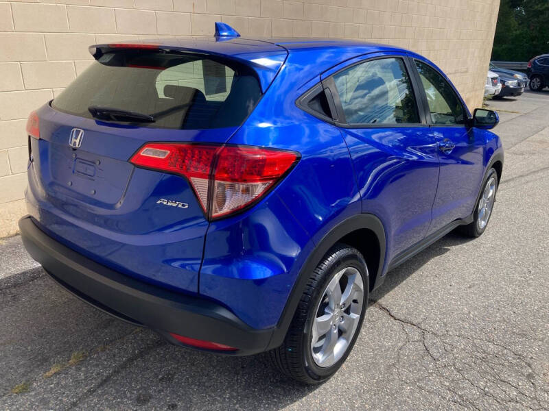 2018 Honda HR-V LX photo 8