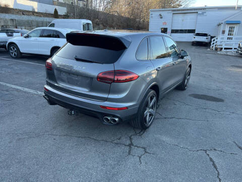 2016 Porsche Cayenne S