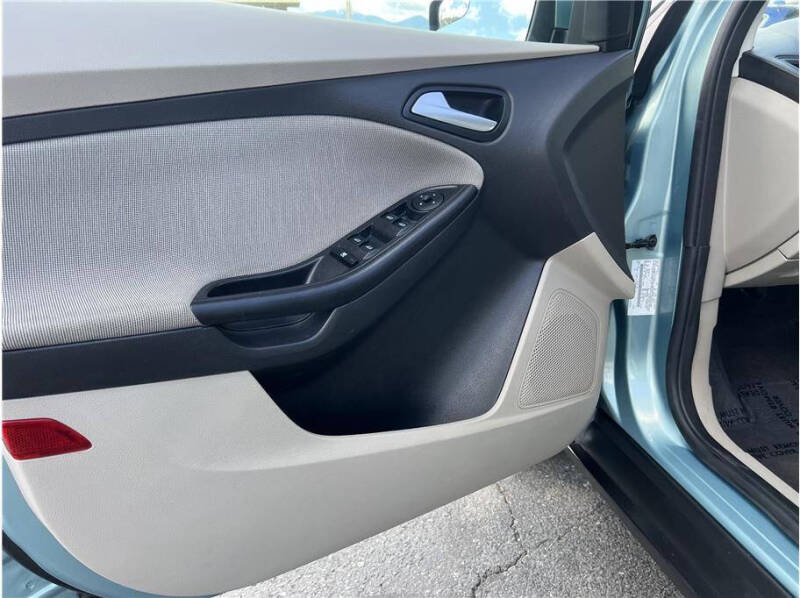 2012 Ford Focus SE