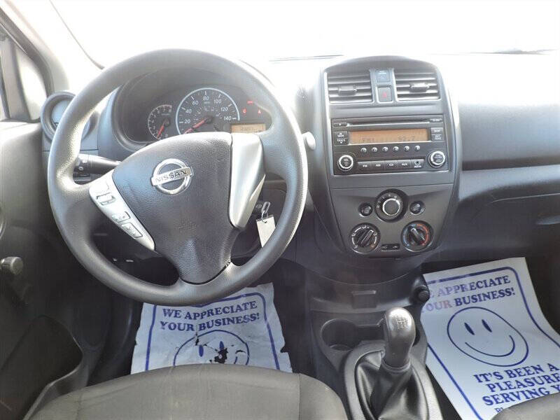 2017 Nissan Versa 1.6 S