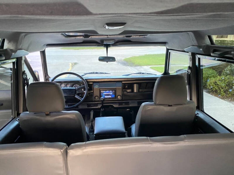 1992 Land Rover Defender