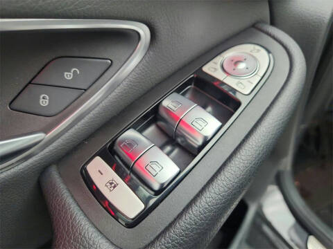 2021 Mercedes-Benz GLC GLC 300 4MATIC