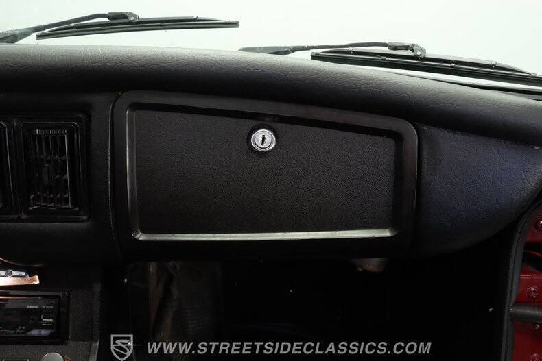 1974 MG MGB