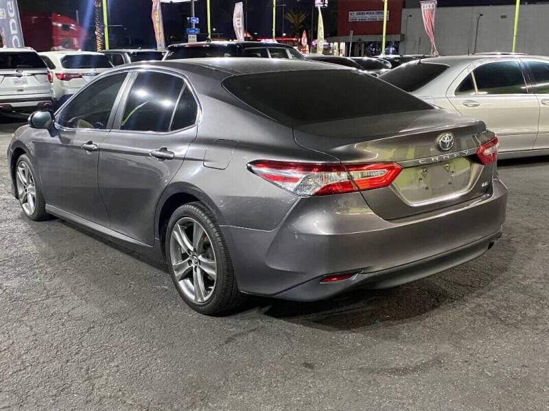 2018 Toyota Camry LE