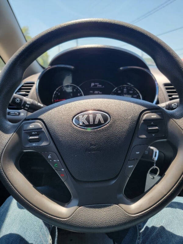 2017 Kia Forte5 LX
