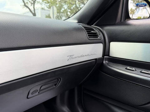 2003 Ford Thunderbird