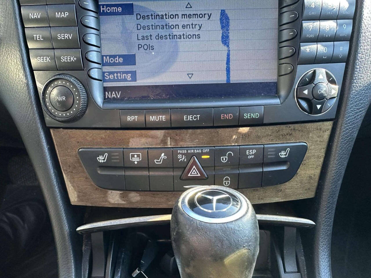 Mercedes-BenzE-Class31