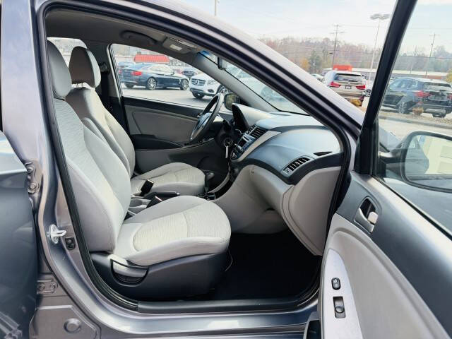 2016 Hyundai Accent SE