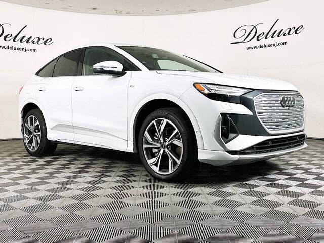 2024 Audi Q4 Sportback e-tron Prestige's photo