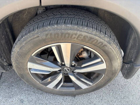 2024 Nissan Rogue SL