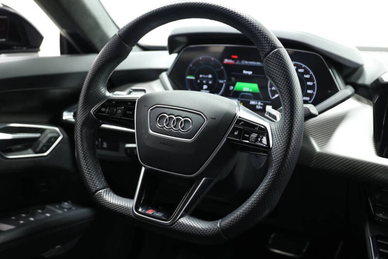 2022 Audi RS e-tron GT quattro