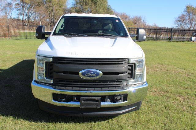 2018 Ford F-250 Super Duty XL photo 4